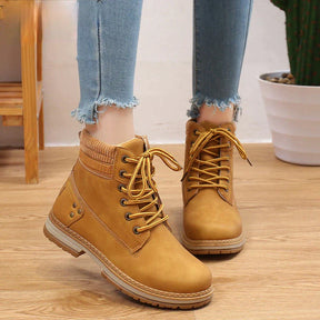 Bota em Couro Feminina de Inverno